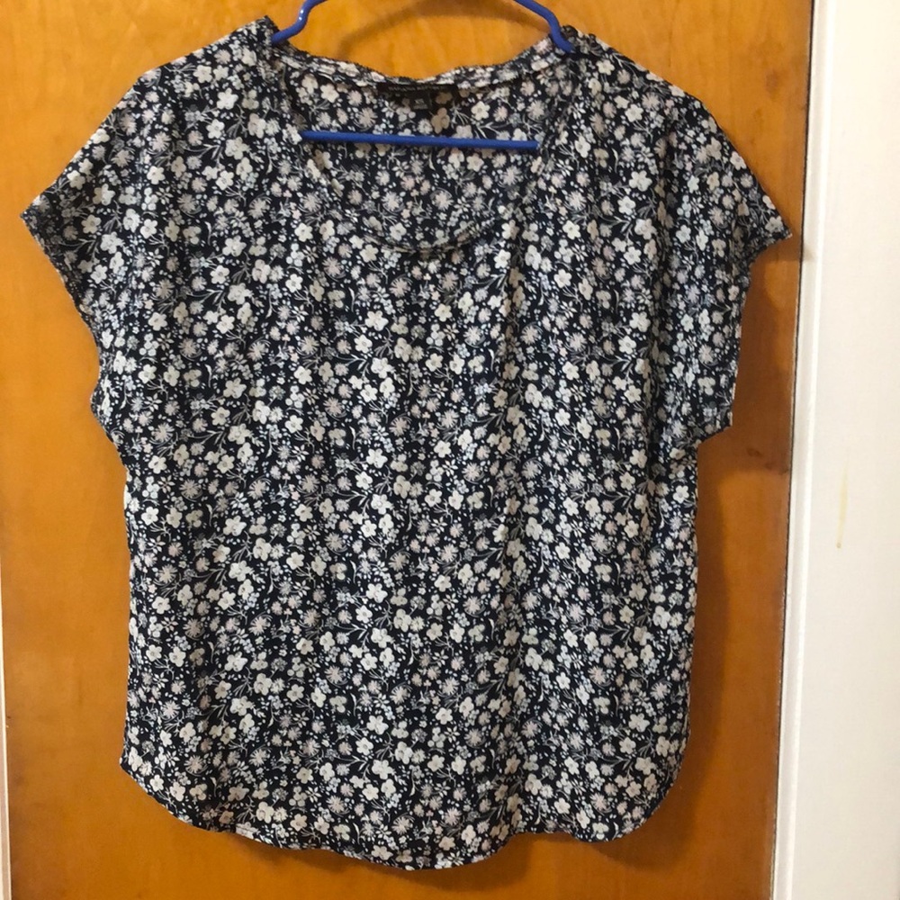Floral work top